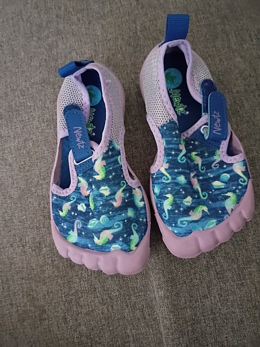 Kids' Purple & Blue Seahorse Water Shoes Size 7/8